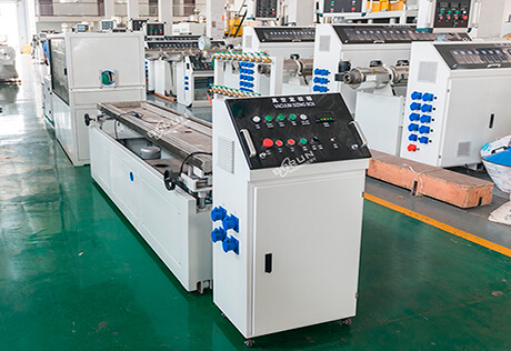 The Role Of The Gravimetric Feeder System In Plastic Profile Extrusion Line